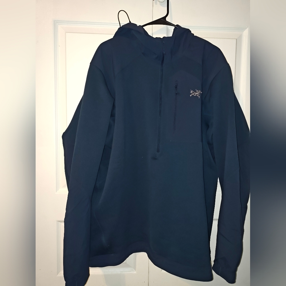 Arc'teryx Men's Navy Performance Jacket